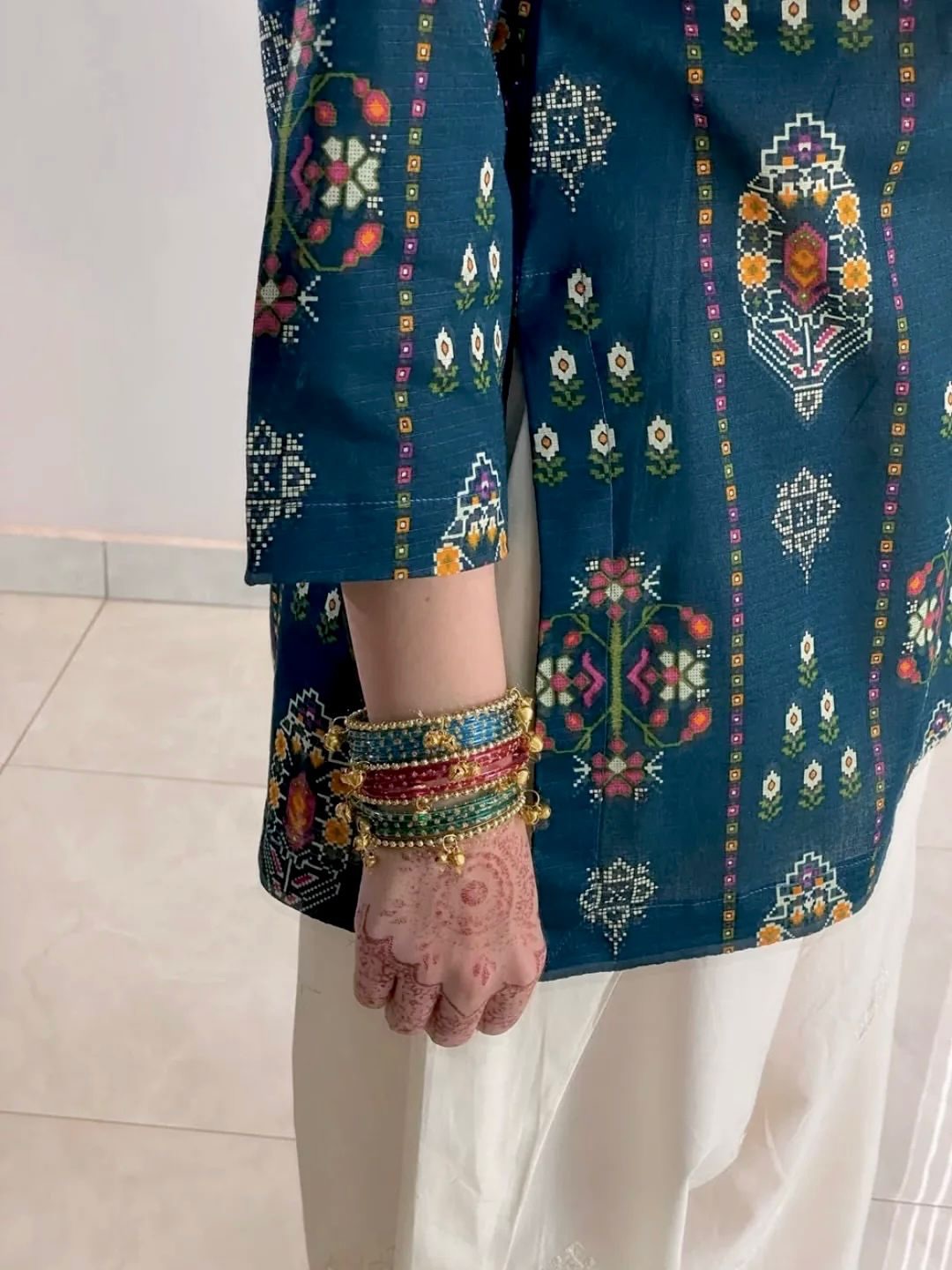 Fully Digital printed kurti with fitting adjustable dori on back side