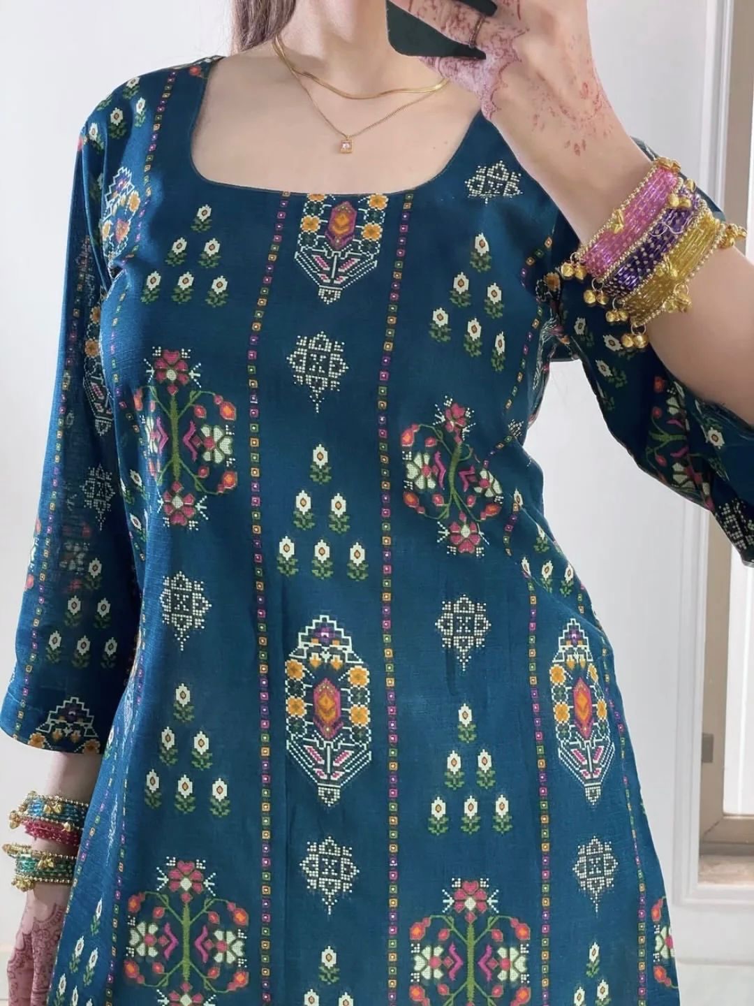 Fully Digital printed kurti with fitting adjustable dori on back side