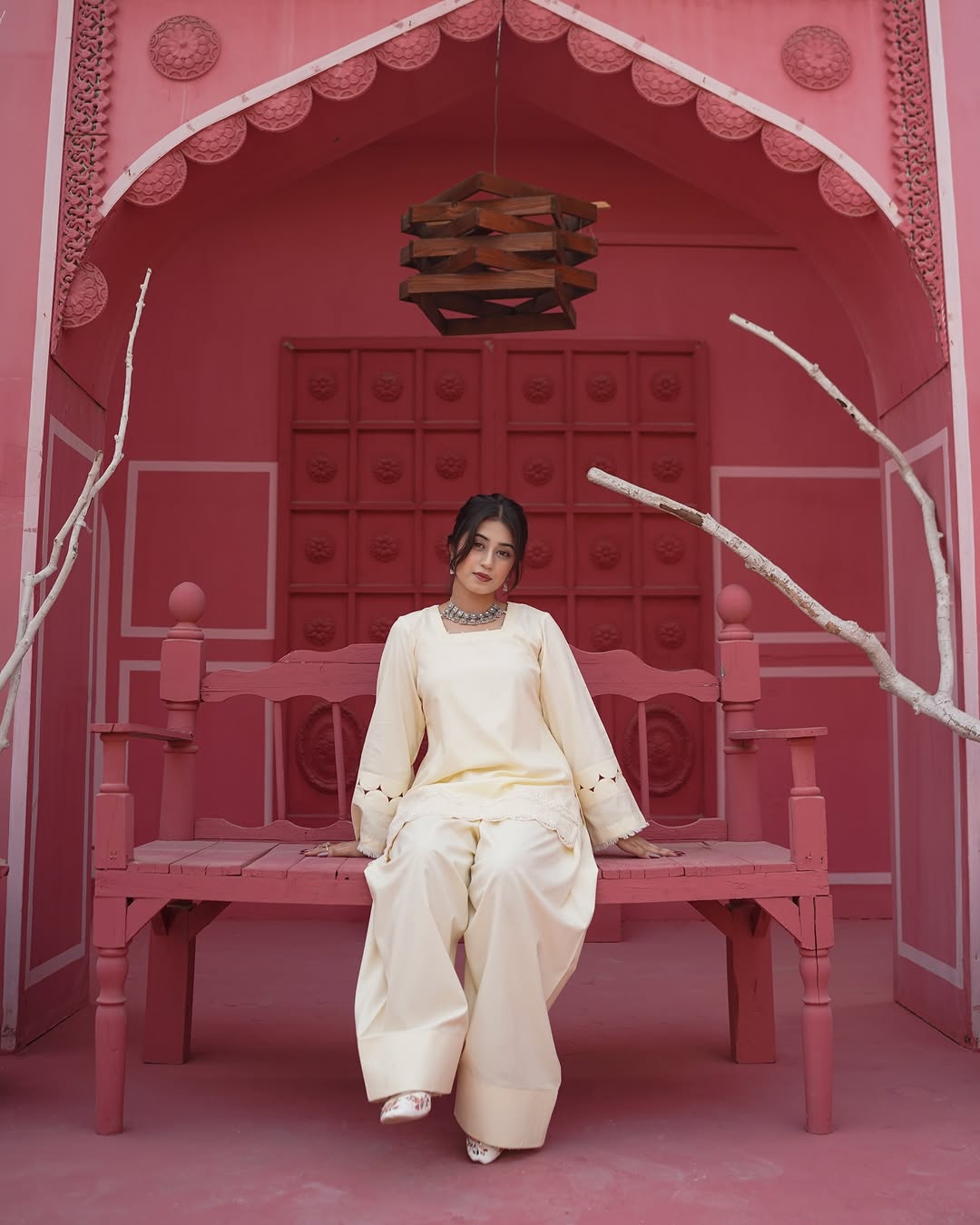 Urwah 3pcs With Farshi Shalwar