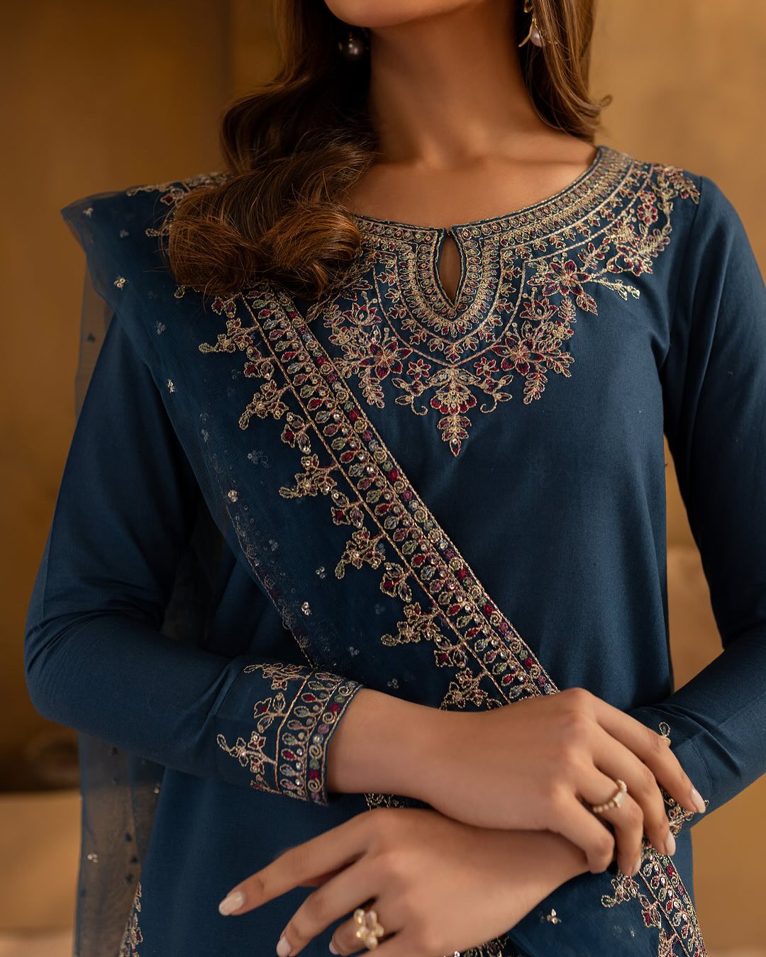 Zinc Belle Embroidered 3pc fabric Lawn ￼